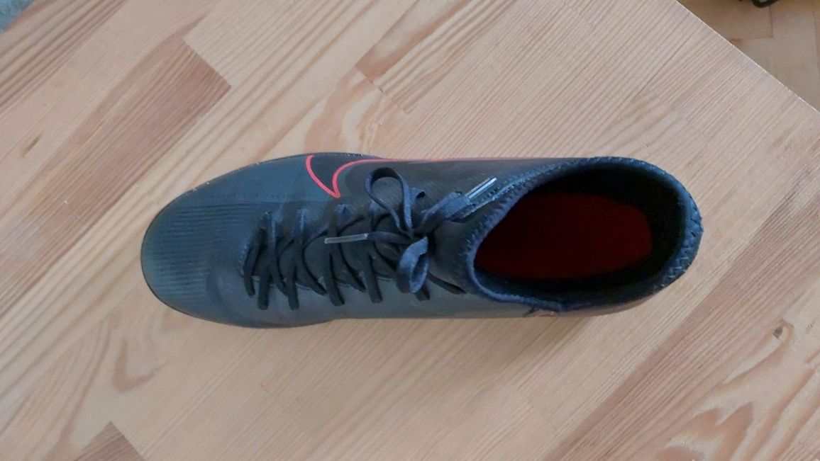 футзалки найк mercuriai