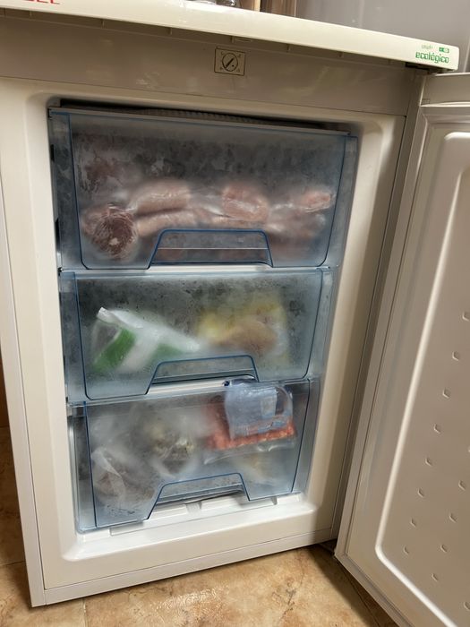 Vendo arca frigurifica de gavetas Jocel.