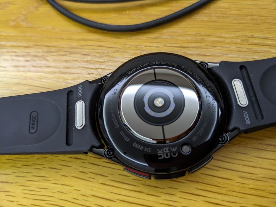 Samsung Galaxy watch 6 R950  43mm jak nowy