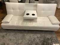 Sofa kanapa 3 osobowa z funkcją spania i barek biała ekoskóra 160x200