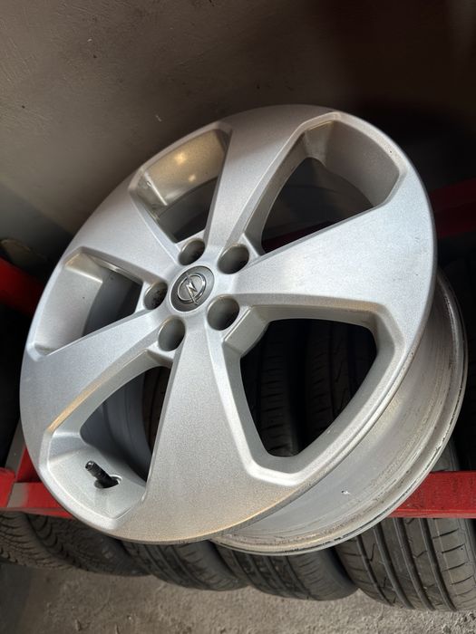 Alufelga 5x105 17 Opel Mokka 7j ET 38 felga srebrna