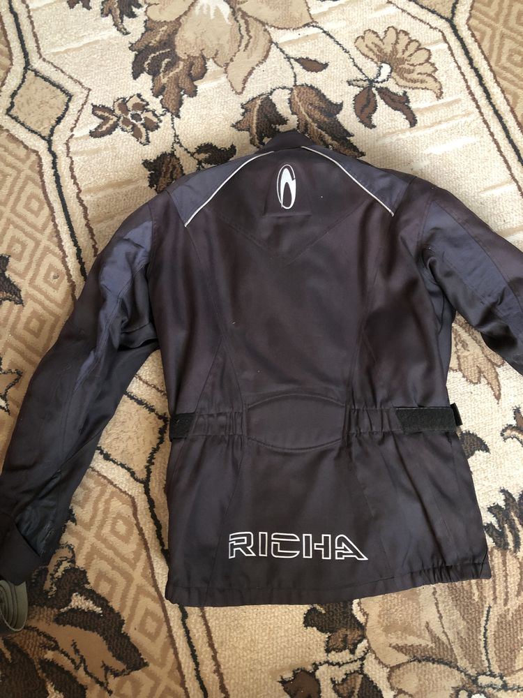 Продам текстильну мотокуртку Richa