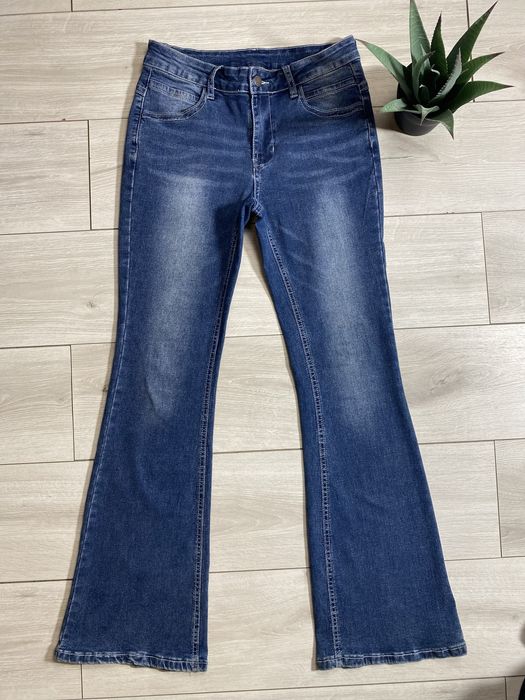 Жіночі джинси кьош.клеш джинси М/Л