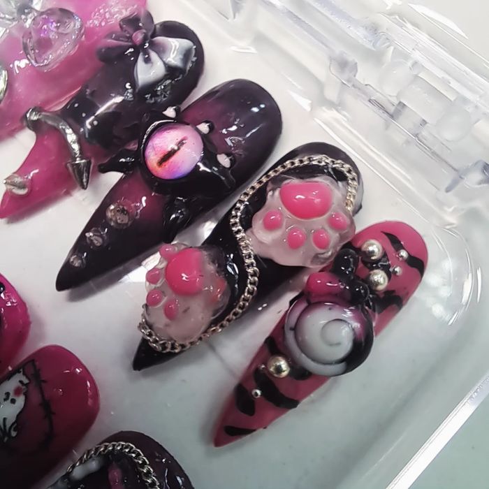 Różowo Czarne Tipsy Stiletto Press On Nails