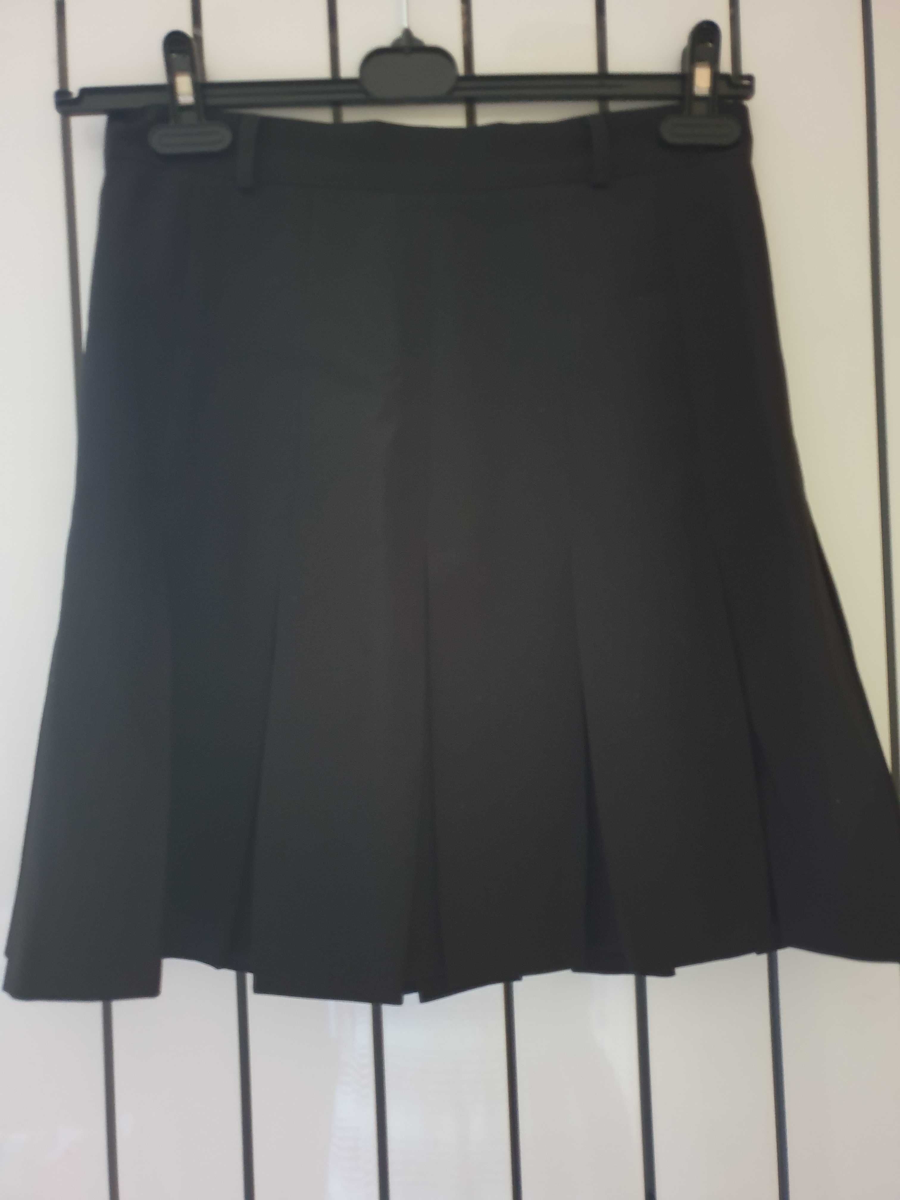 Czarna spódniczka plisowana Foxy r. 40