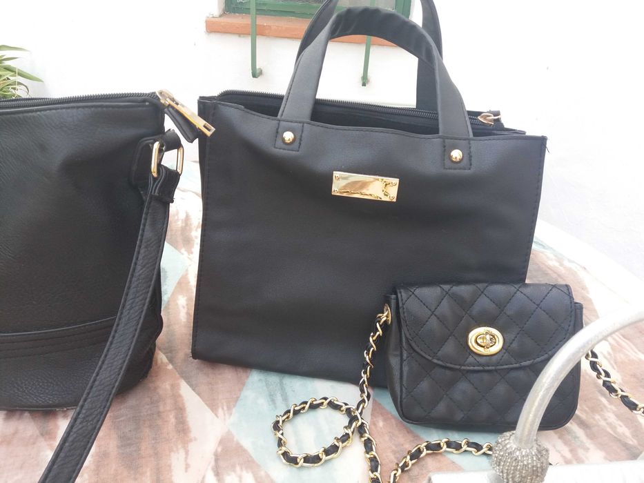 Relógios malas bonés mochilas tenis