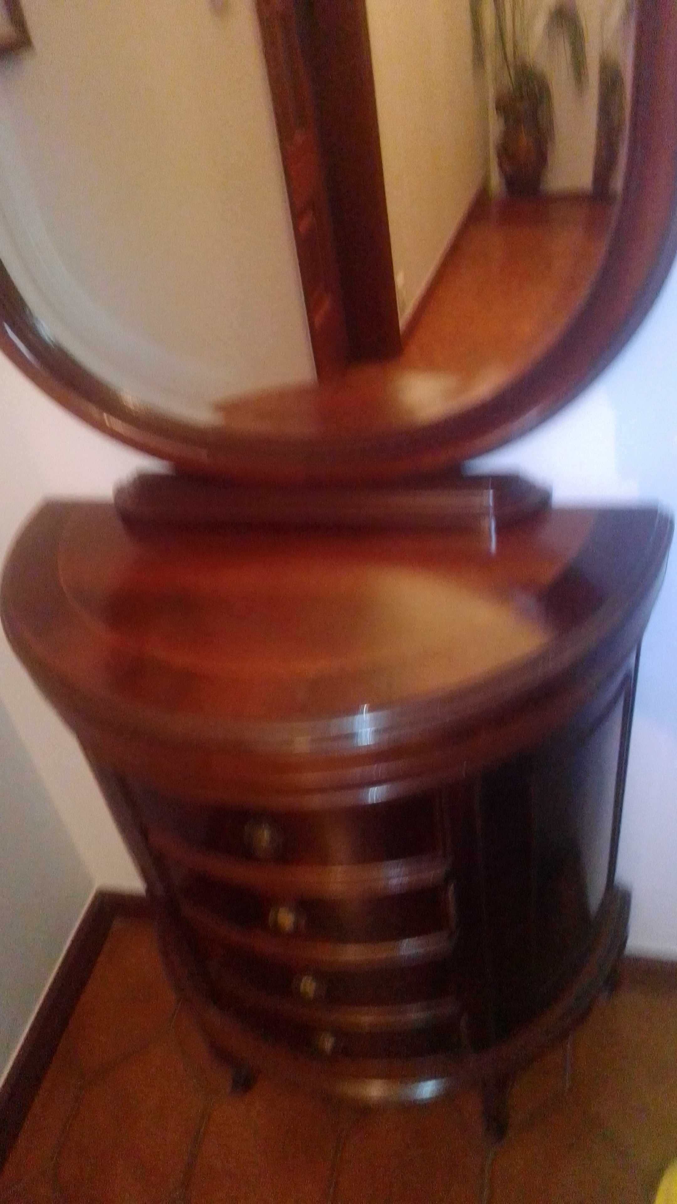 Movel com espelho biselado
