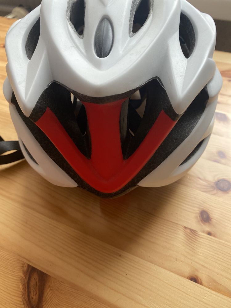 Kask rowerowy ze światełkiem Led