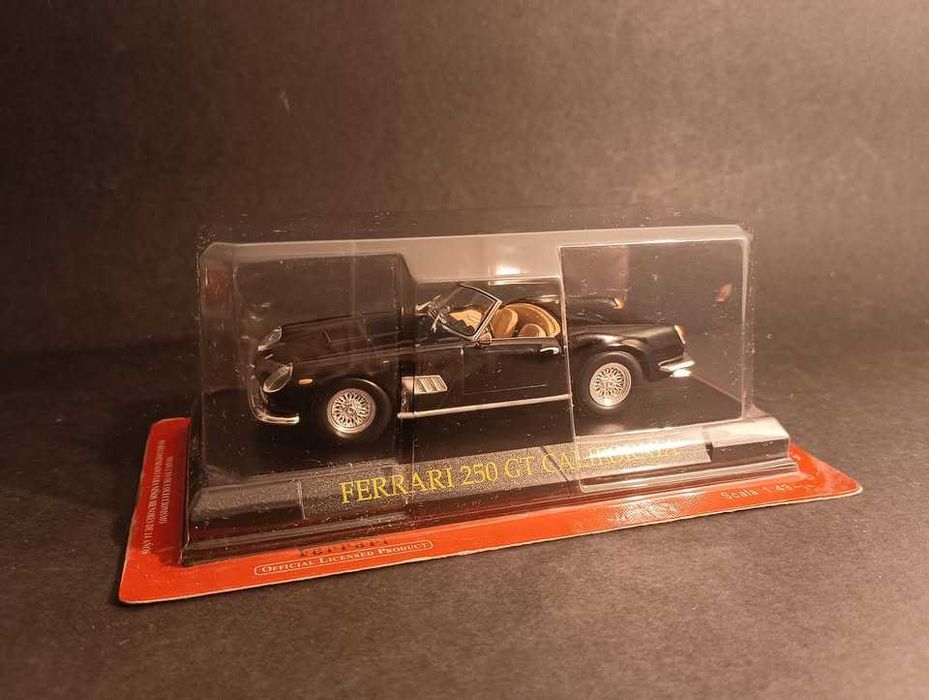 Miniaturas de coleção Ferrari 1.43 Shell