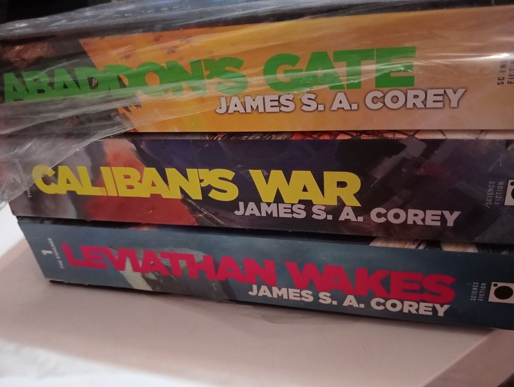 The Expanse Boxed Set: Leviathan Wakes, Caliban's War and Abaddon's Ga