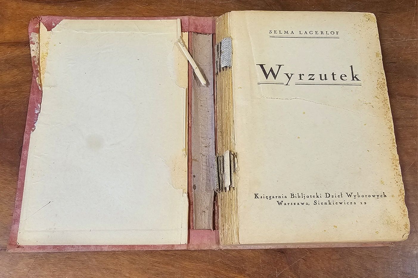 Przedwojenna Książka - Wyrzutek, Selma Lagerlof, 1925r.