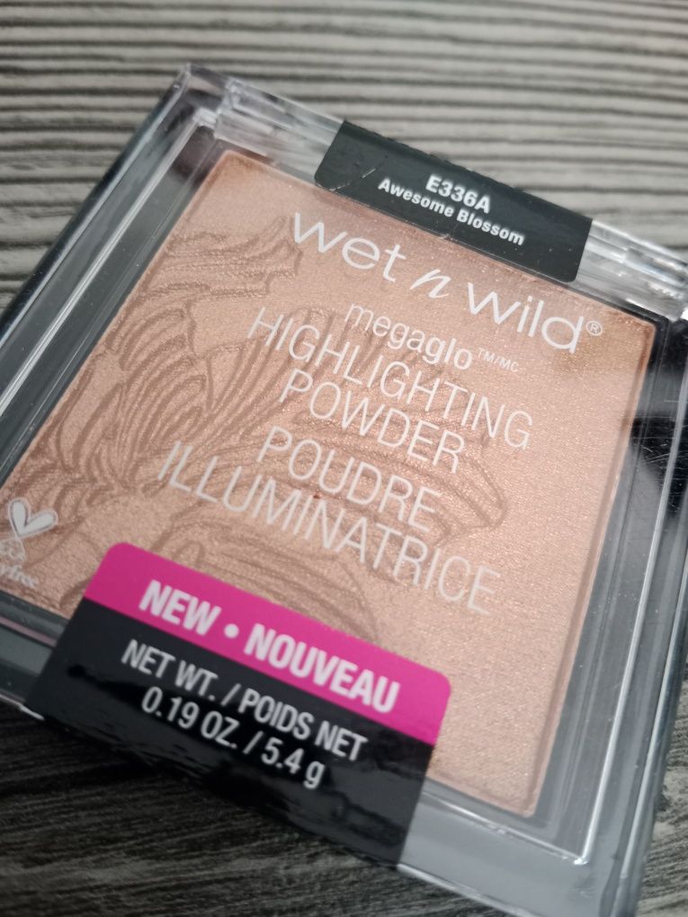 Zestaw 7 kosmetyków Physicians Formula, Wet n Wild, cienie, pomadka...