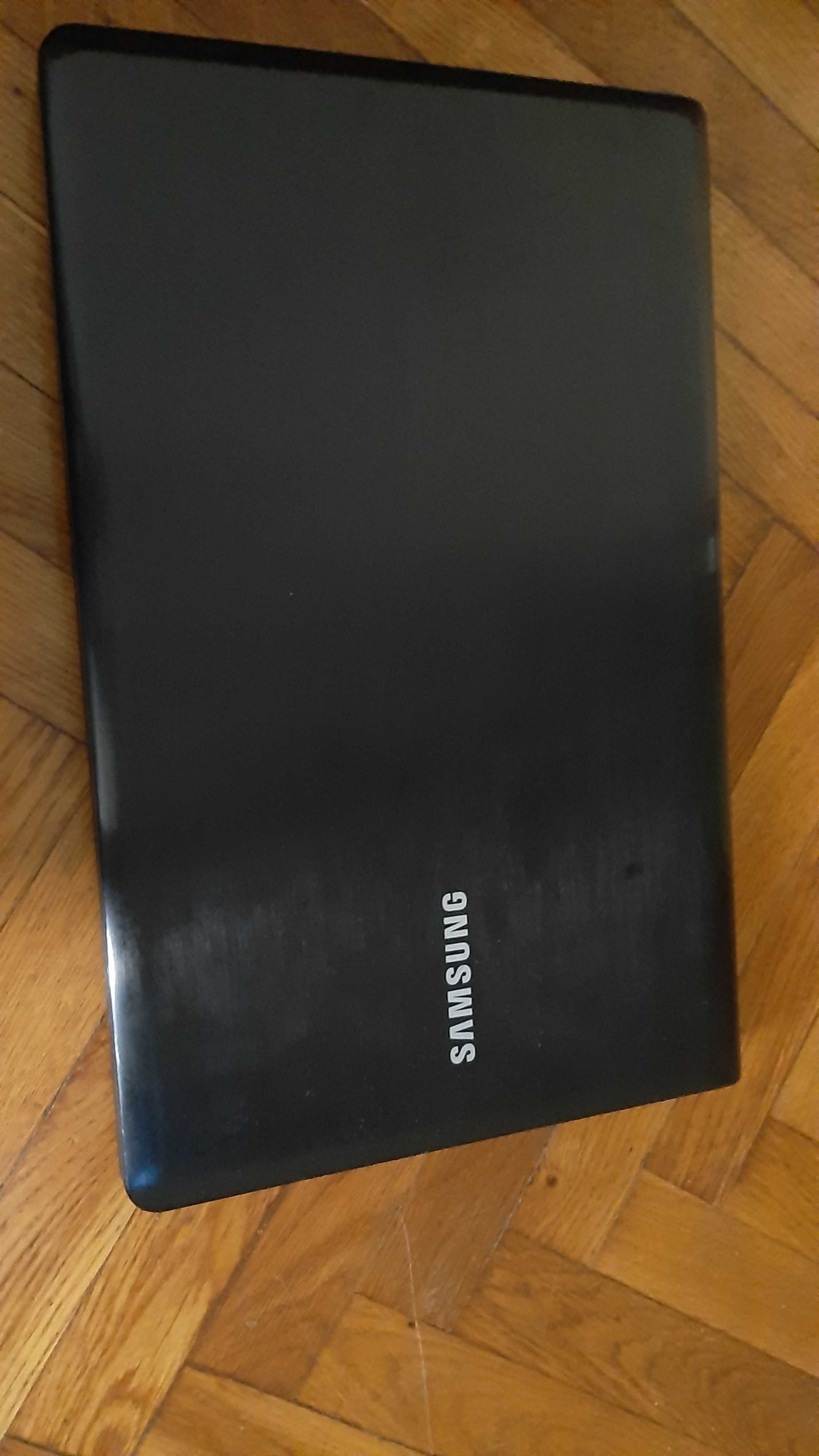 Laptop Samsung NP-350E5C