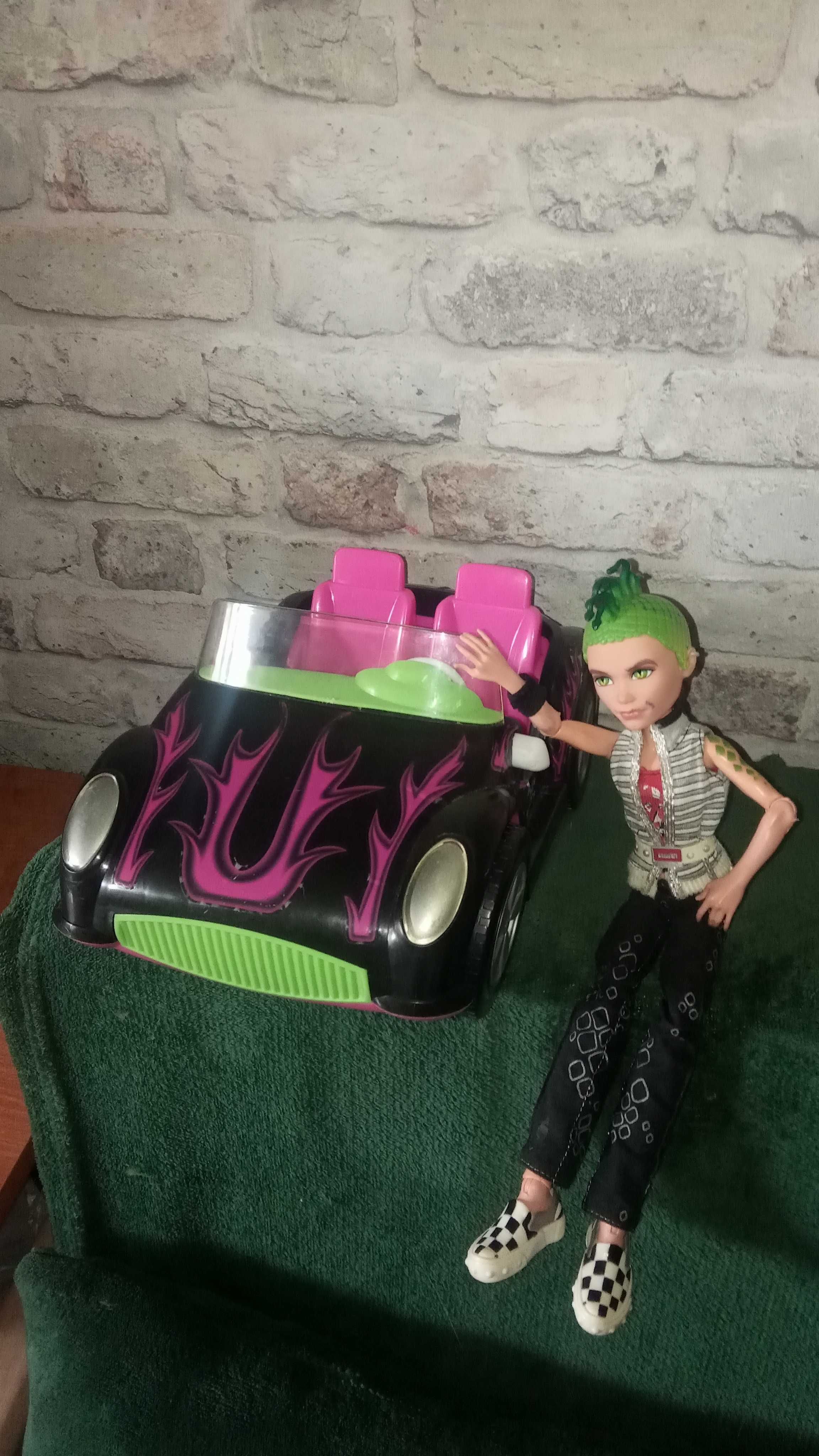Mattel 2008 rok Gordon Monster high  Gratis duży  samochod
