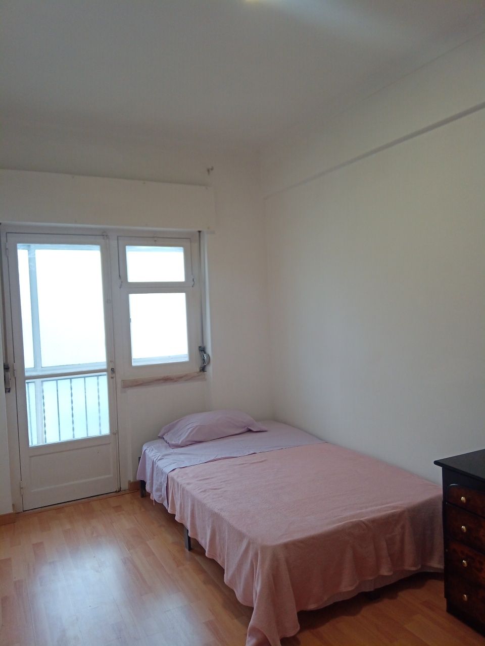 Quarto arrendamento Queluz sem caução