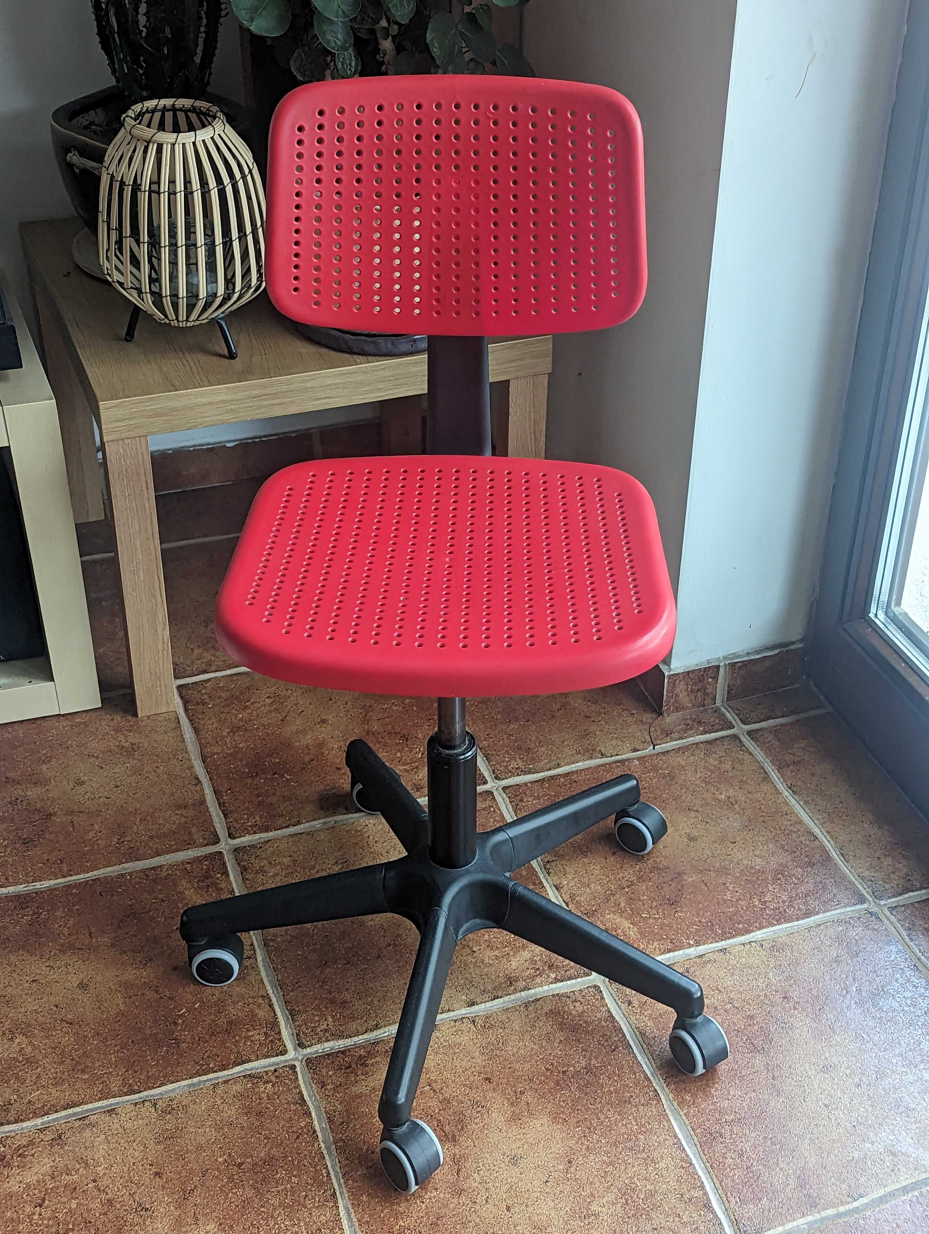 Krzesło obrotowe IKEA Alrik, 2 szt., czerwone 202.108.94