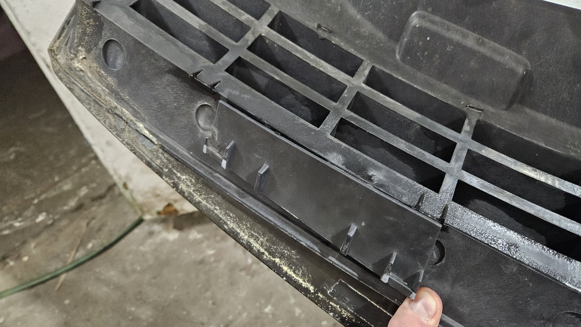 Grill irmscher atrapa zderzaka przód przedniego opel astra h gtc cabri