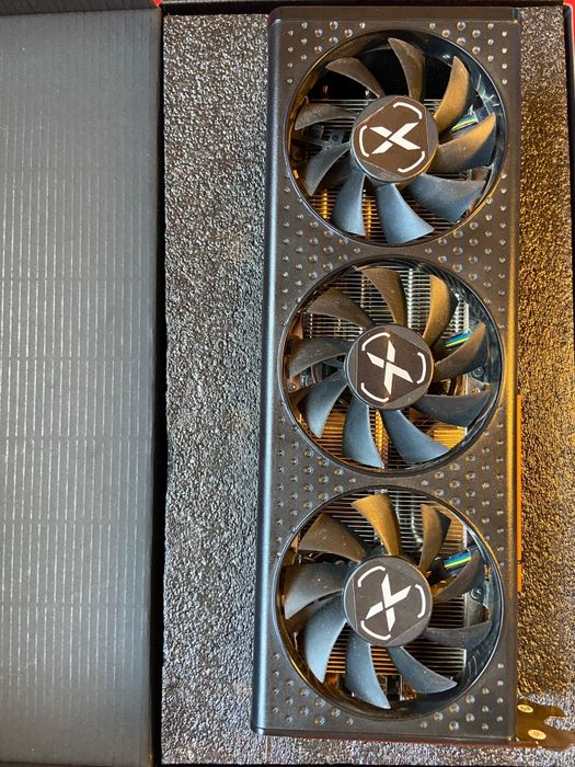 Placa Grafica XFX RX6600 XT 8Gb usada