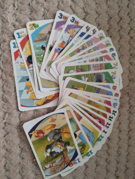 Puzzle Myszyka Miki plus karty Piotruś