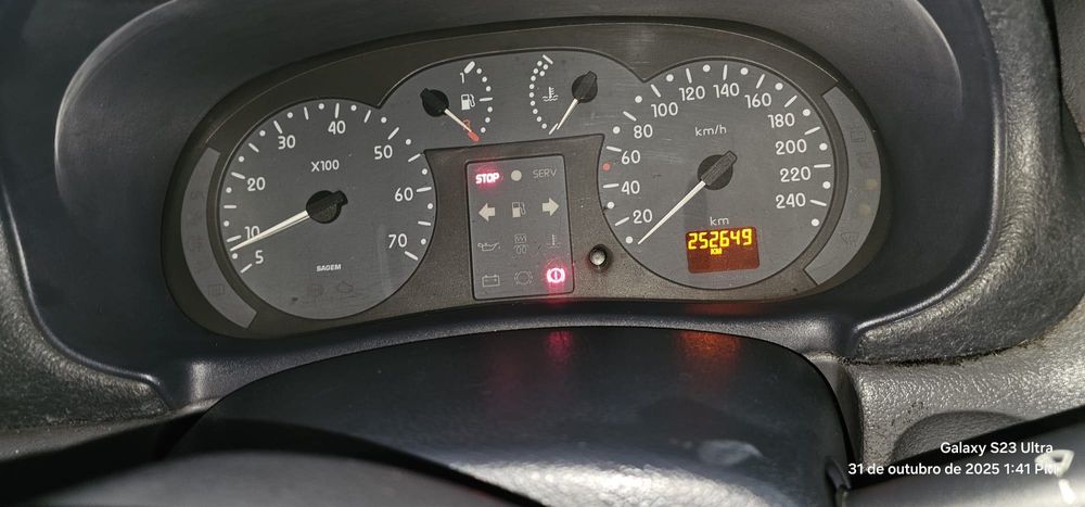 Renult  CLIOll 1.9 dTi