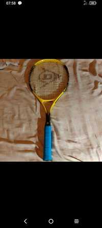 Raquete de tênis da Dunlop