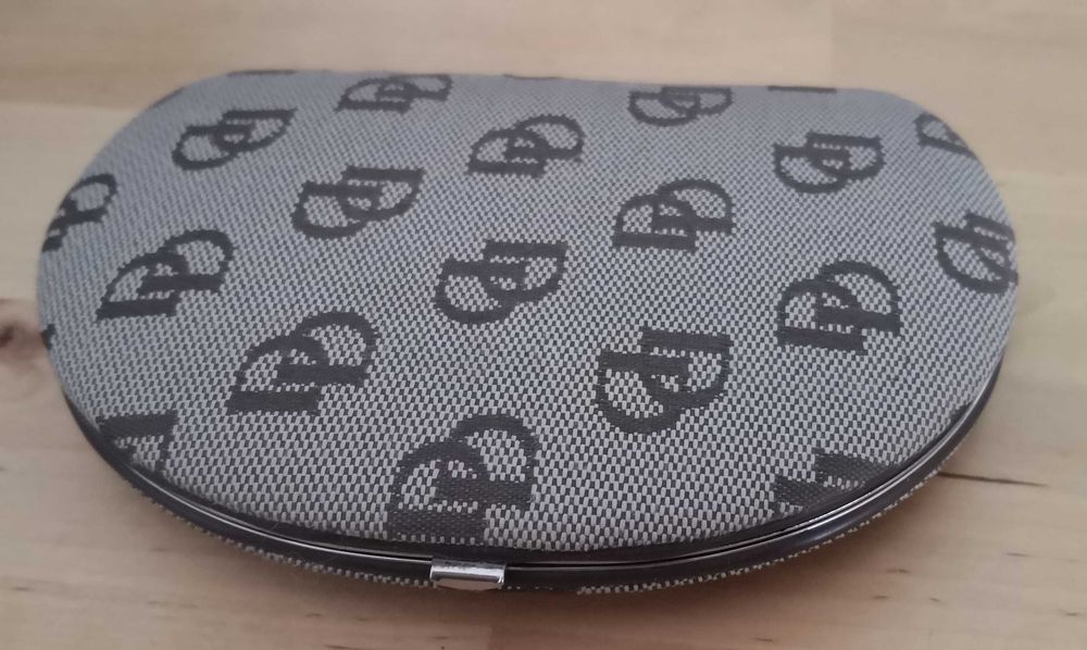 Estojo de manicure / pedicure NOVO