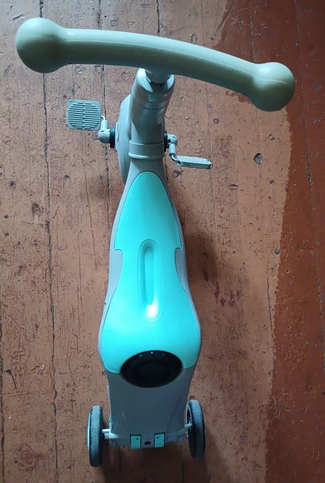 Продам дитячий транспорт 3в1-велосипед,самокат,велобіг