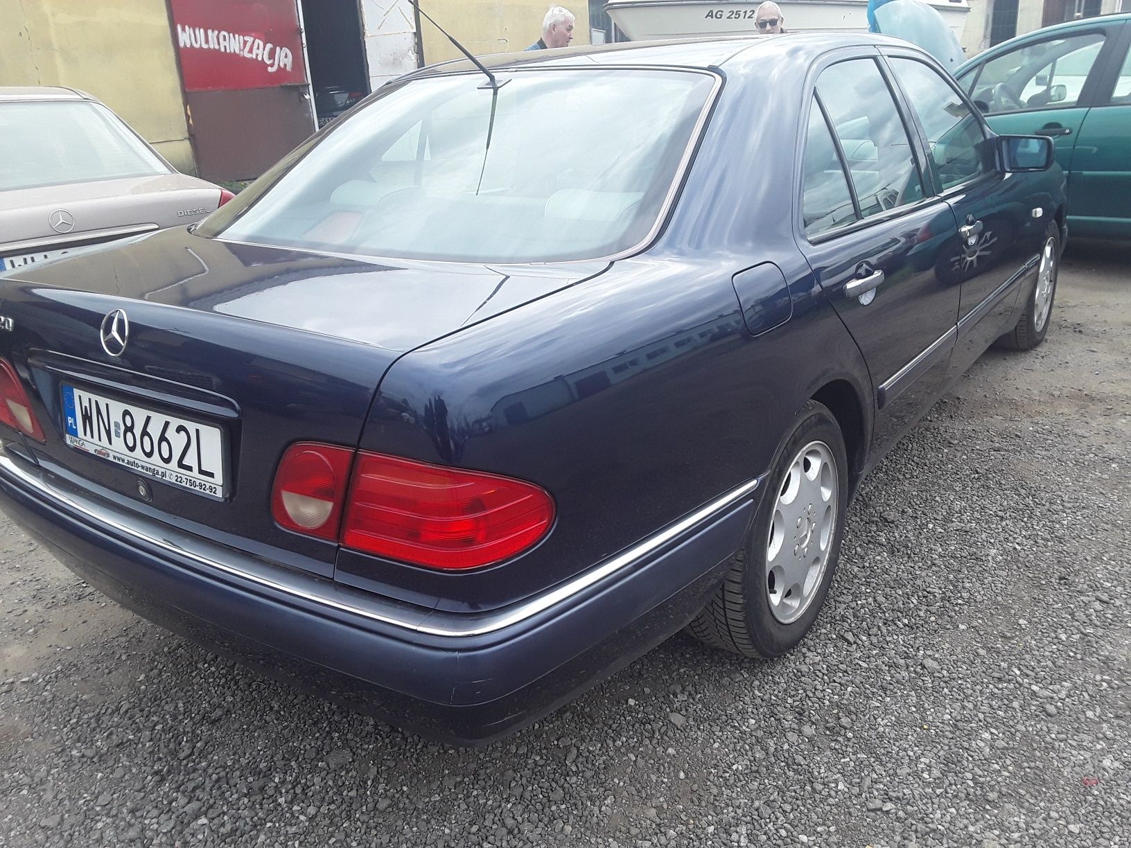 Mercedes , W 210 sedan 3.2i