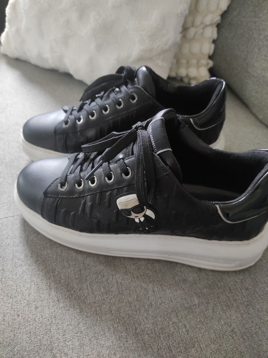 Sneakersy Karl Lagerfeld 39