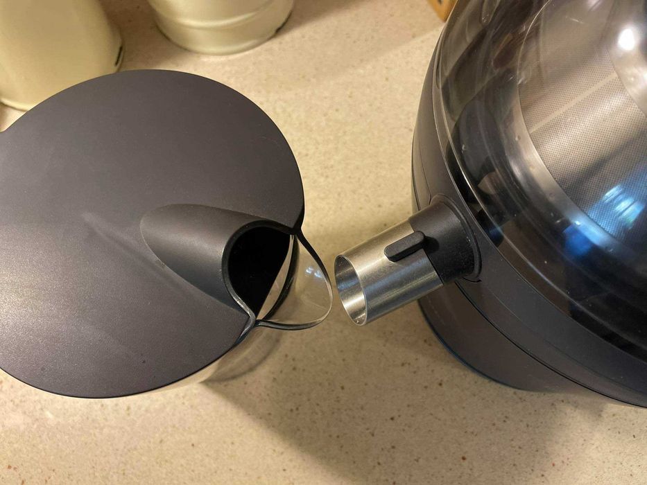 Máquina de Sumos Philips HR1869  ( Centrifugadora - 700W )