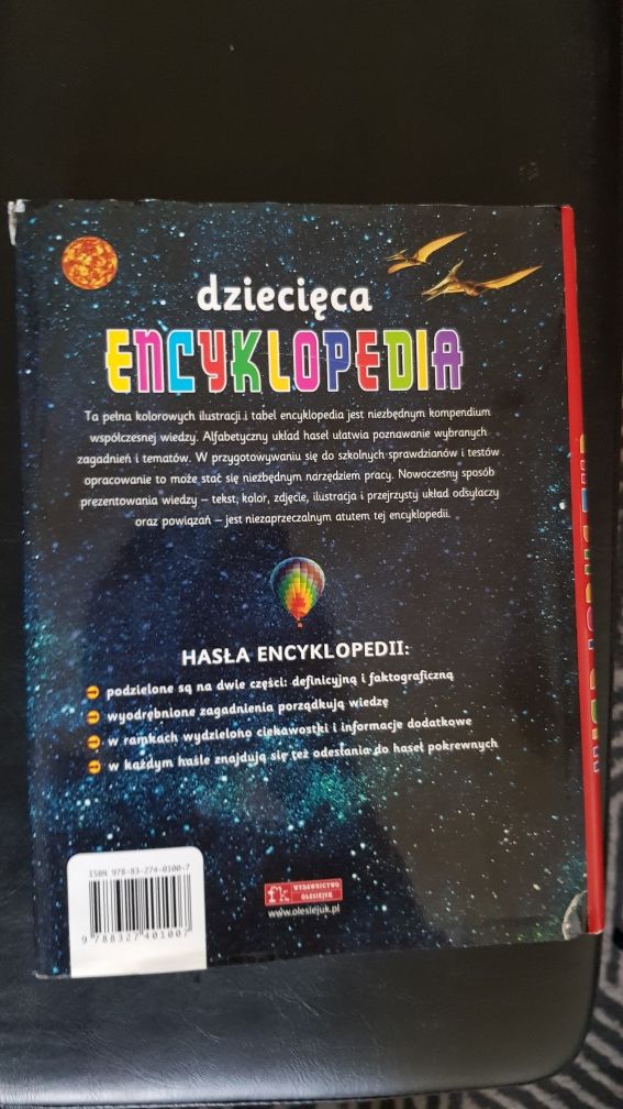 Encyklopedia z okładką dla najmłodszych o wszystkim Warszawa