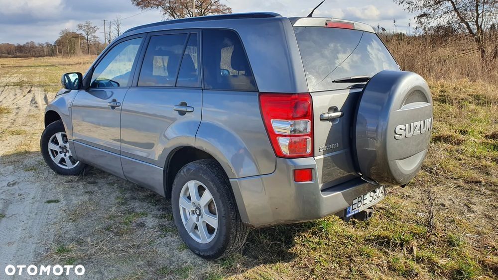 Suzuki Grand Vitara II 2008r. 129 KM + hak