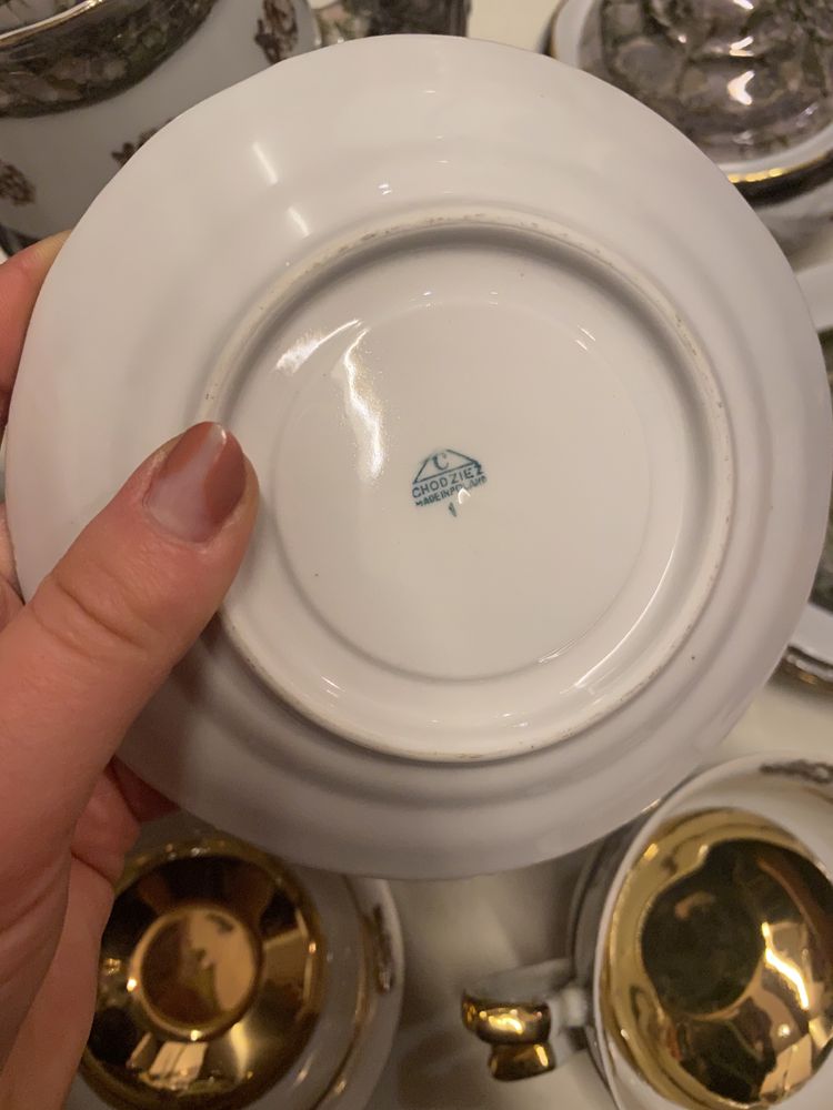 Serwis kawowy zastawa komplet Ćmielów Wawel marmurkowa porcelana złota