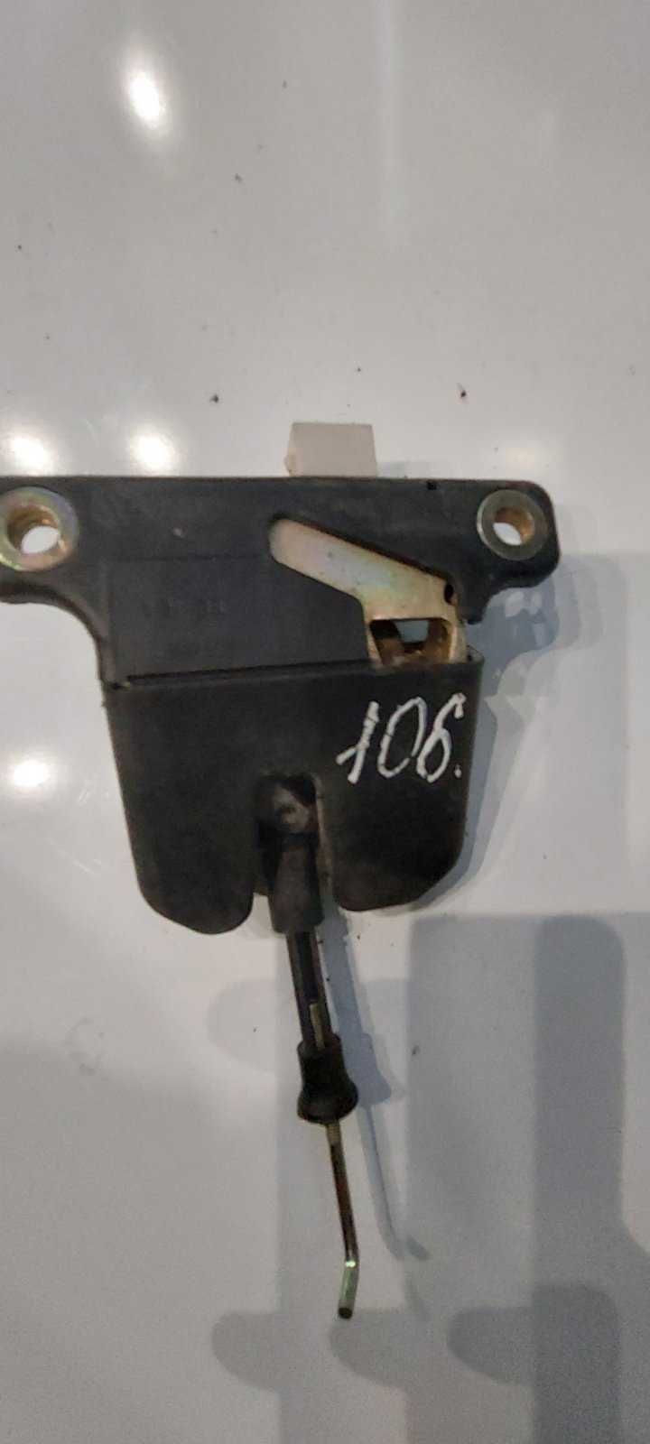Замок Крышки багажника для Audi A6/C5(4B5827505)