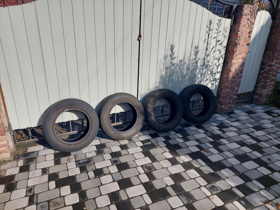 Комплект зимової резини 195/65 R 15 T Continental/1 шт