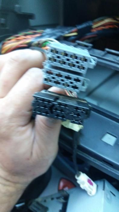 Перехідник для Audi VW Renault – Yatour, Xcarlink, Grom, Wefa
