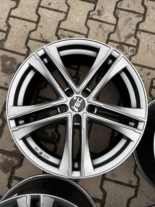 5/114.3 R19 Диски Mazda / Infiniti / Nissan / Hyundai
