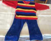 Welurowy komplecik: 2x spodenki i czerwona bluza w paski ok. 1,5-2 l.