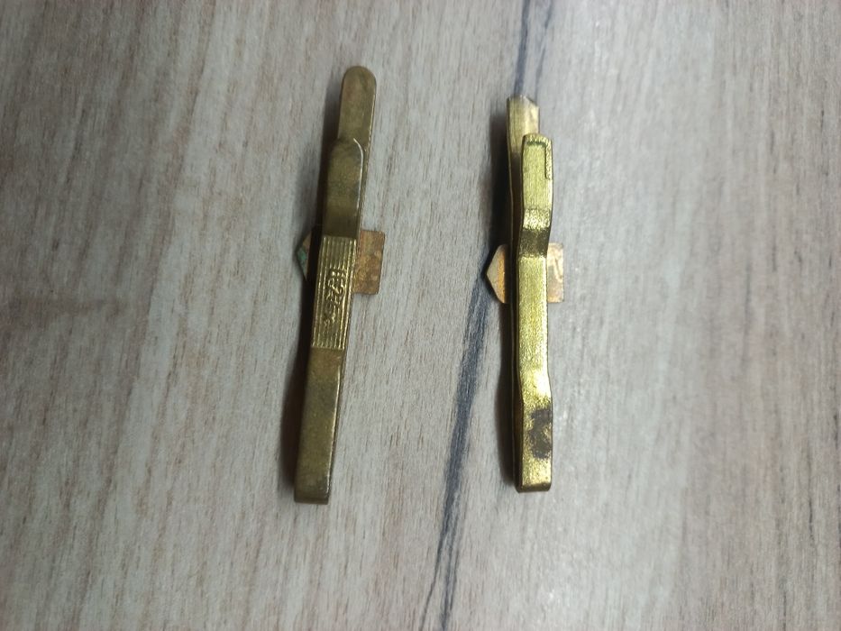 Затискач для краватки тризуб метал