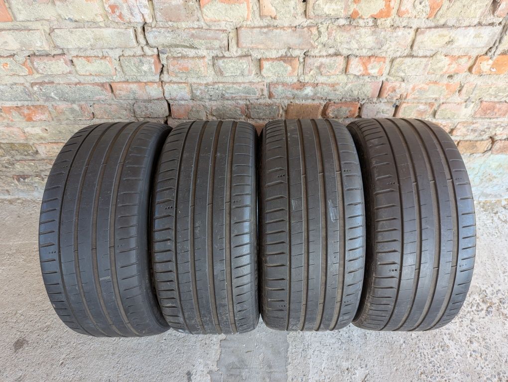 Комплект літні резини шини Michelin Pilot Sport 5 2022 255/35/19

UAH