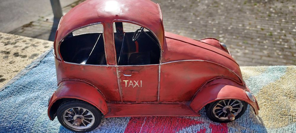 Viatura Taxi em folha decorativa