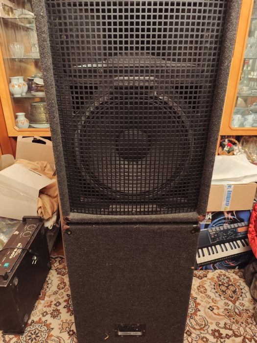 Продам колонки 15