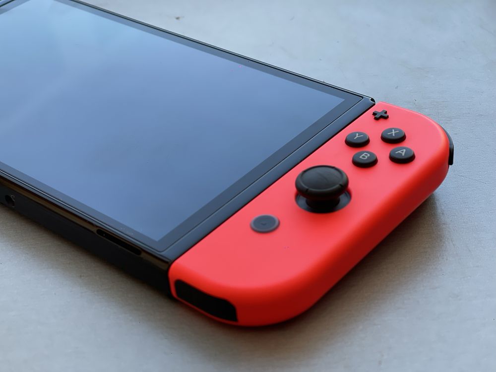 Ігрова консоль Nintendo Switch OLED 64GB +32 GB