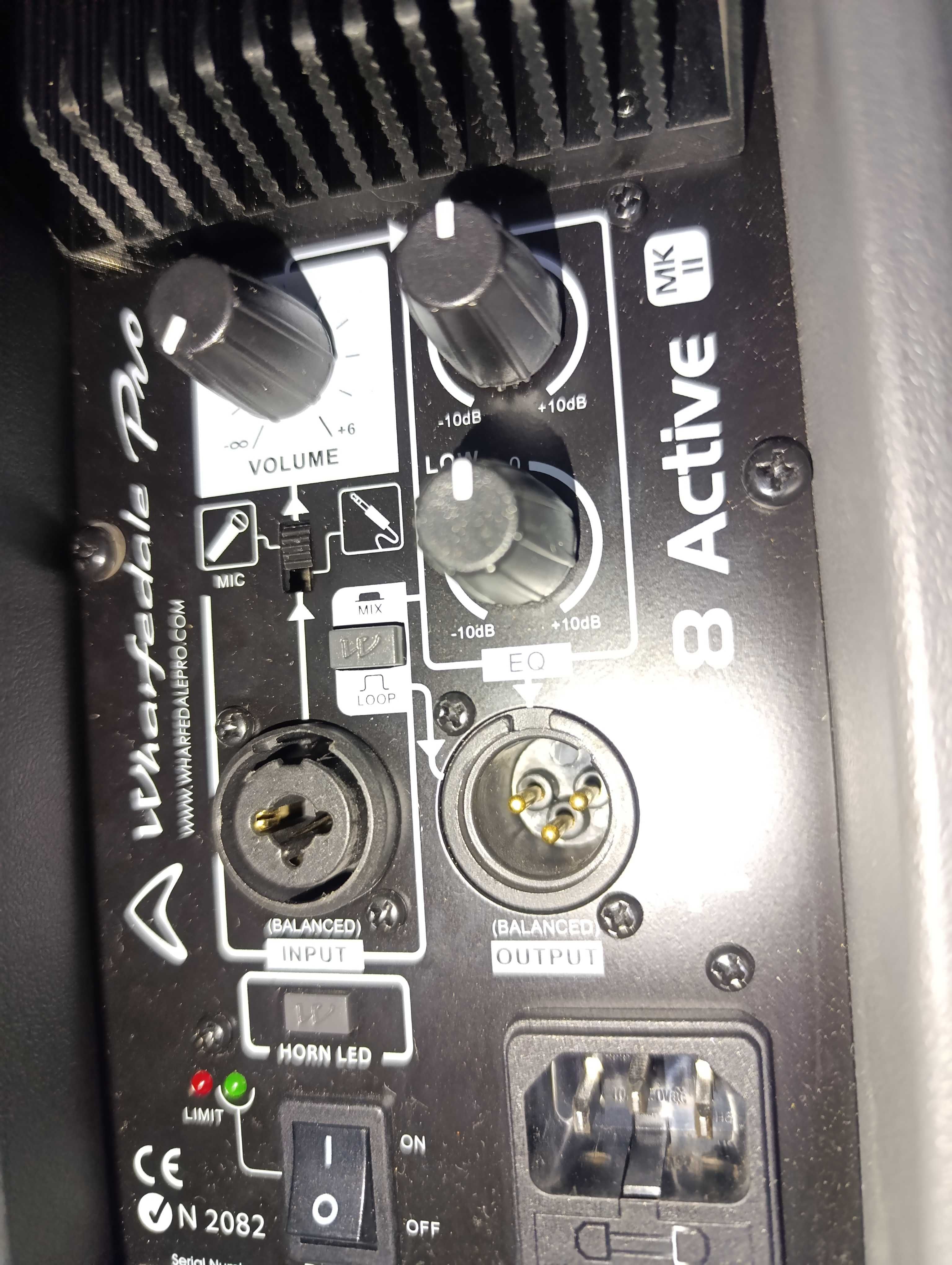 coluna wharfedale pro titan 8 active