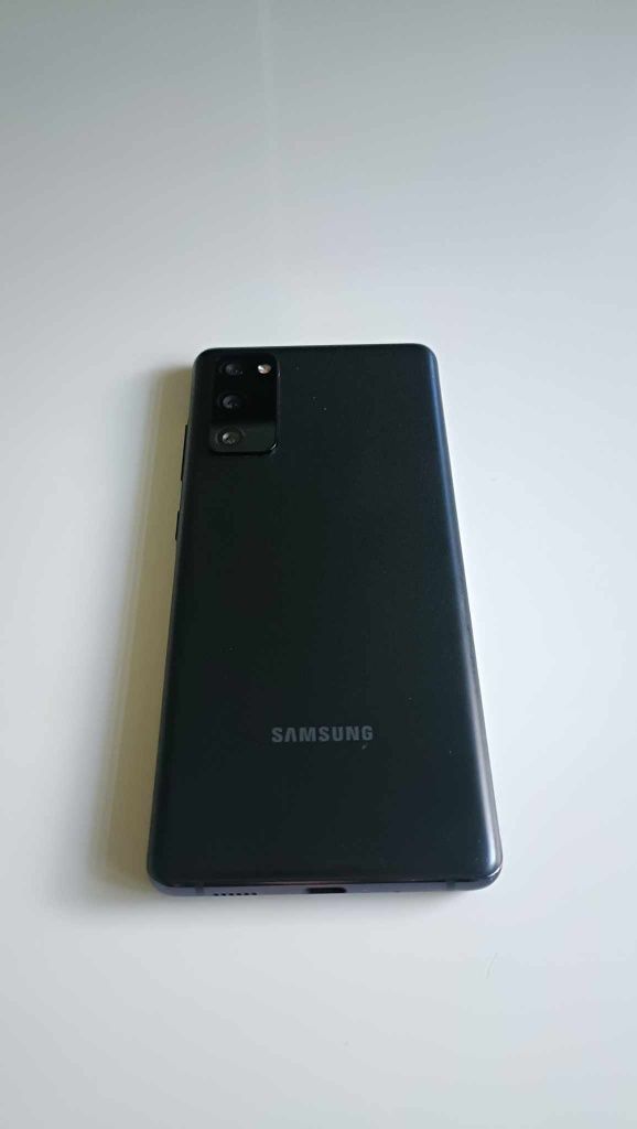 Samsung S20 FE 5G 128/6 GB stan b. dobry