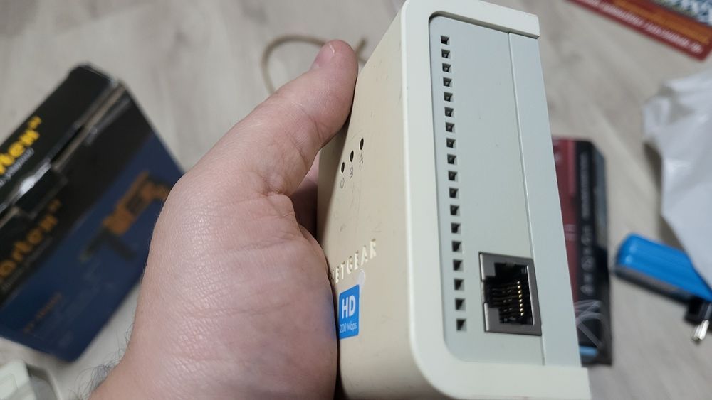 Інтернет через електромережу NETGEAR HDX101