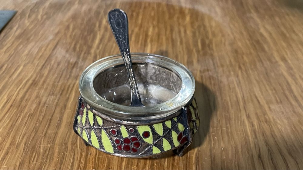 Солонка з ложечкою-горячі емалі (1юммет)