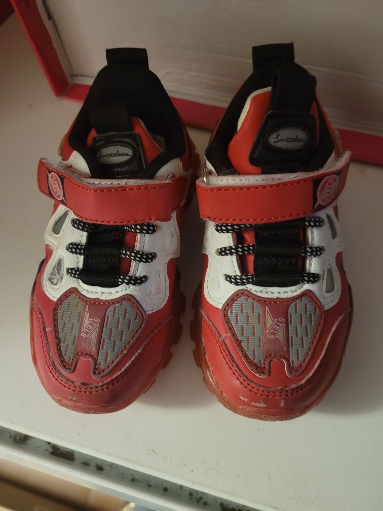 Adidasy dla dziewczynki