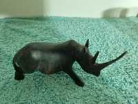 Rzeźba nosorożec afrykański heban.