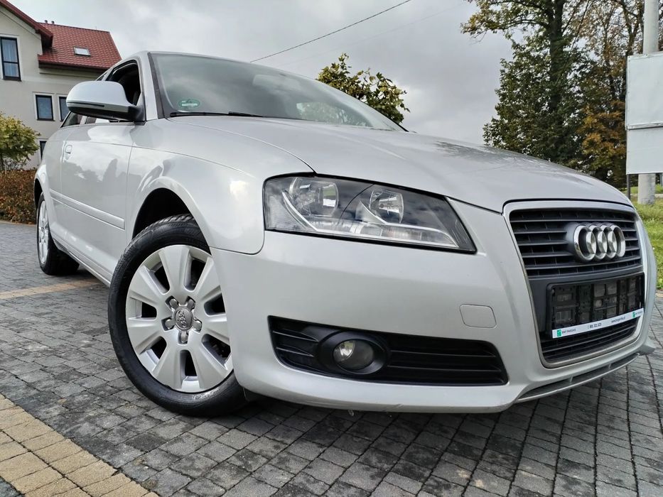 Audi A3 3-drzwiowe LIFT/klima/elektryka/tempomat/grzane fotele/prosty silnik1.6MPI/DE